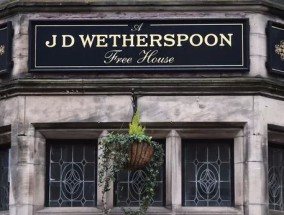 养老金领取者第一次尝试wetherspoon -当他去付款时感到震惊